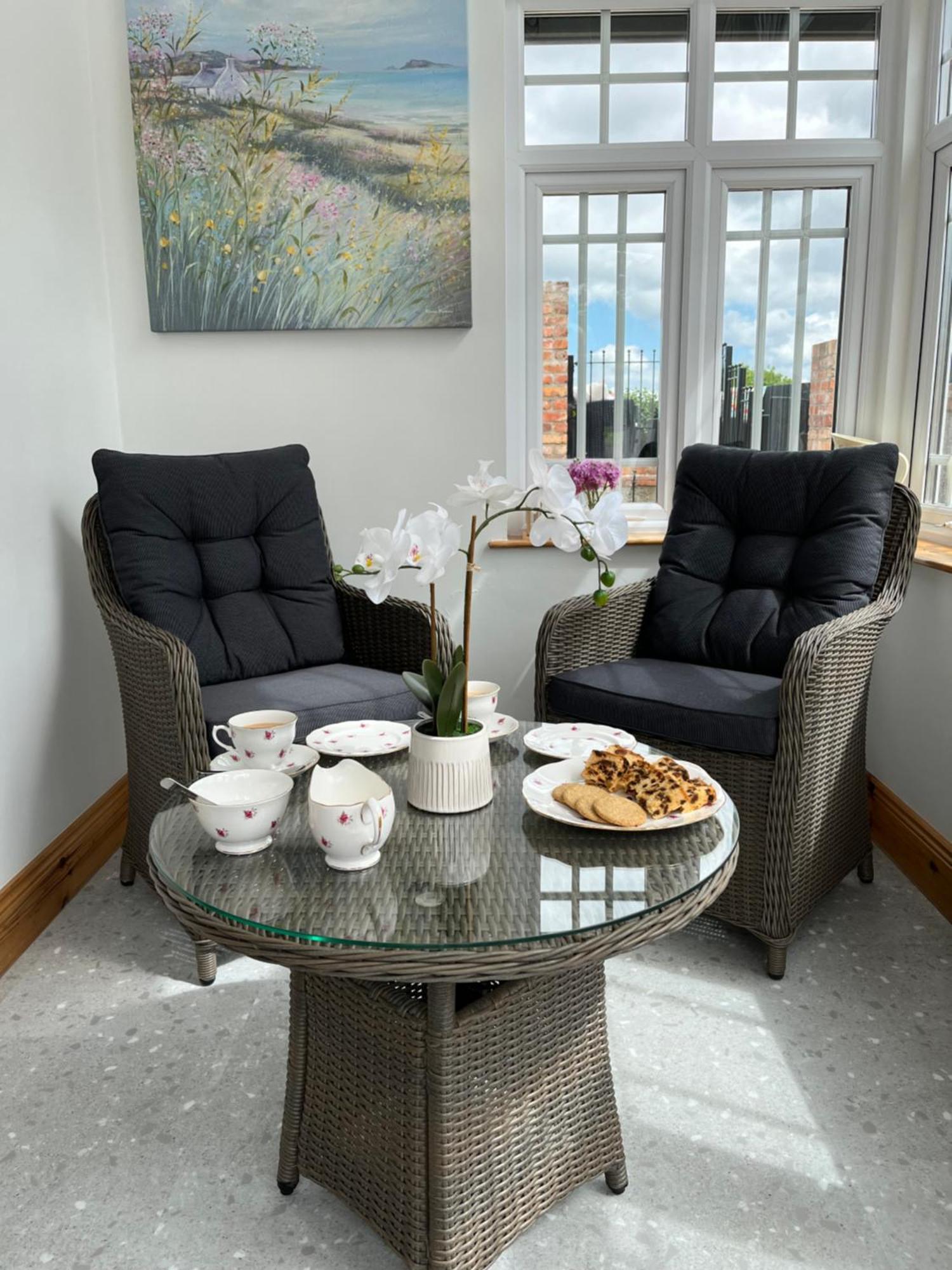 The Cottage At Ashbrook - Charming Country Cottage Near 벨파스트 외부 사진